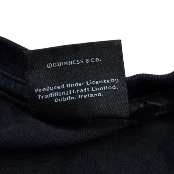 Guinness Dublin Harp Logo Black T-Shirt Men's Size Medium Beer Ireland Official - Picture 4 of 6